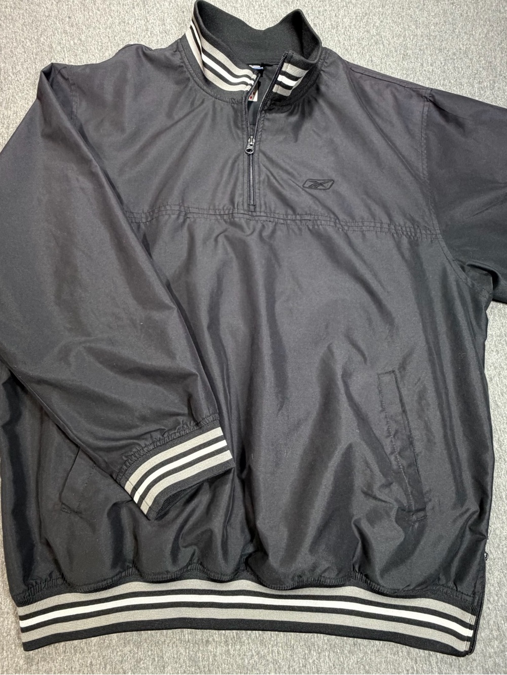 Reebok 1/4 Zip Pullover Windbreaker Mens XL Black with White Trim